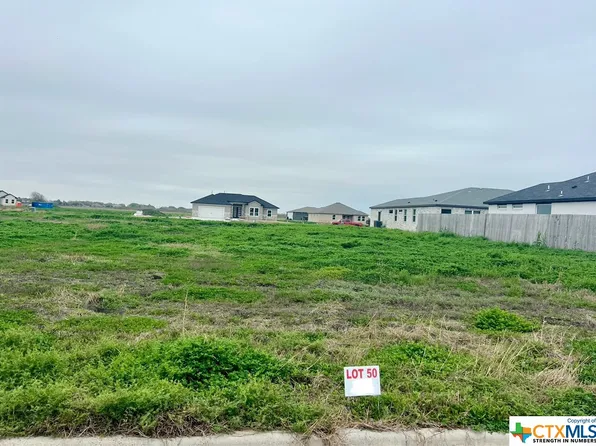 109 Crimson Ave, Port Lavaca, TX 77979