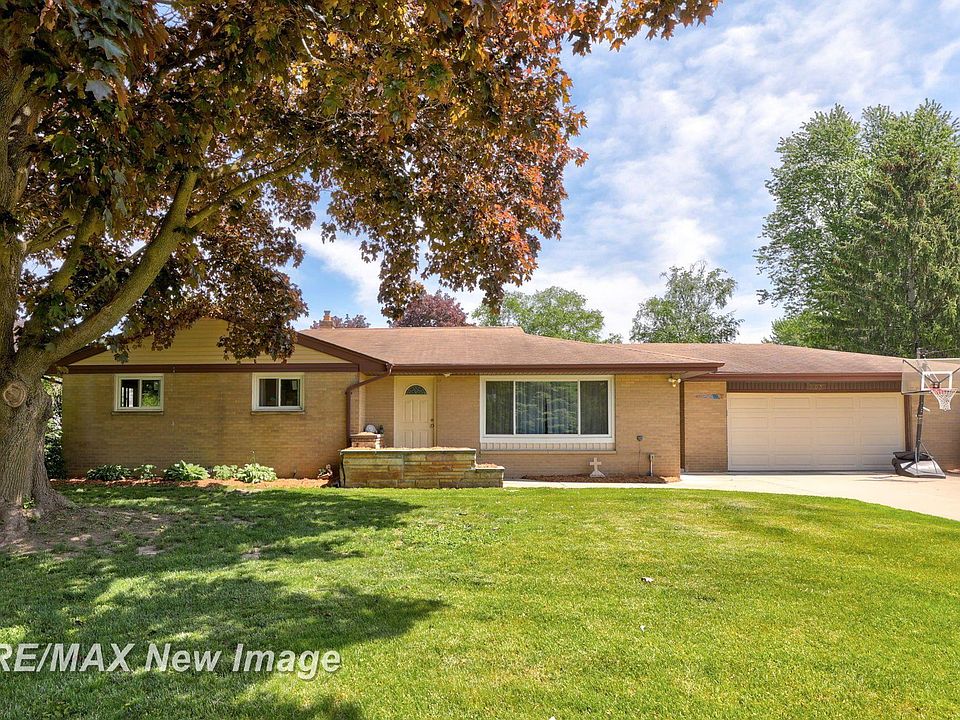 1st image of 505 W Gloucester Dr