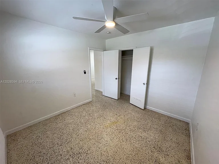 320 W 10th St #3 — Photo 10