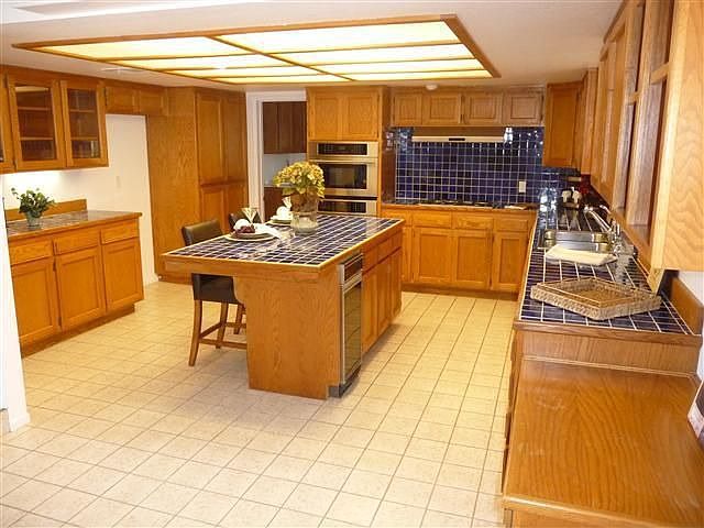 Island Kitchen