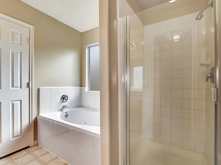 2618 Shearwater Bend Dr — Photo 25