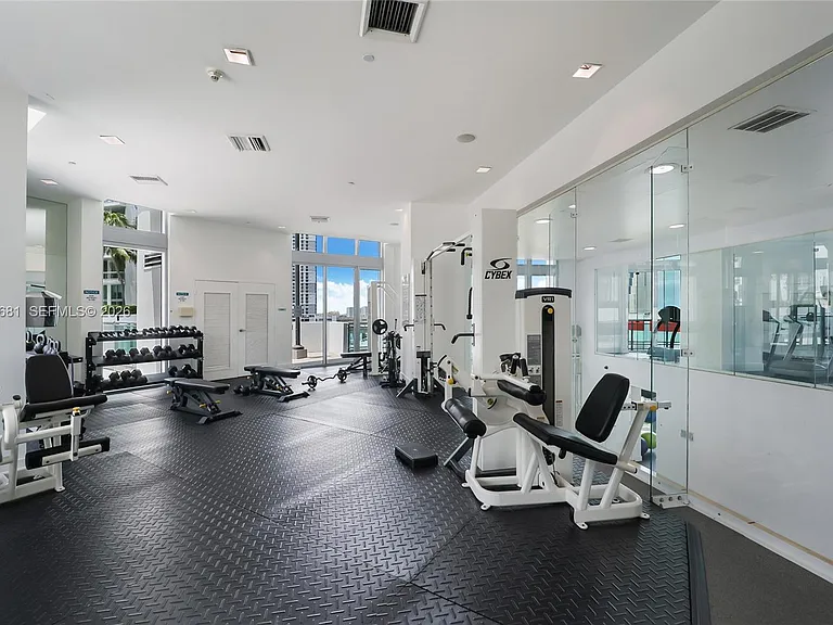 350 S Miami Ave #2411 — Photo 11