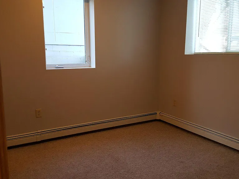 299 Dyer St #11 — Photo 6