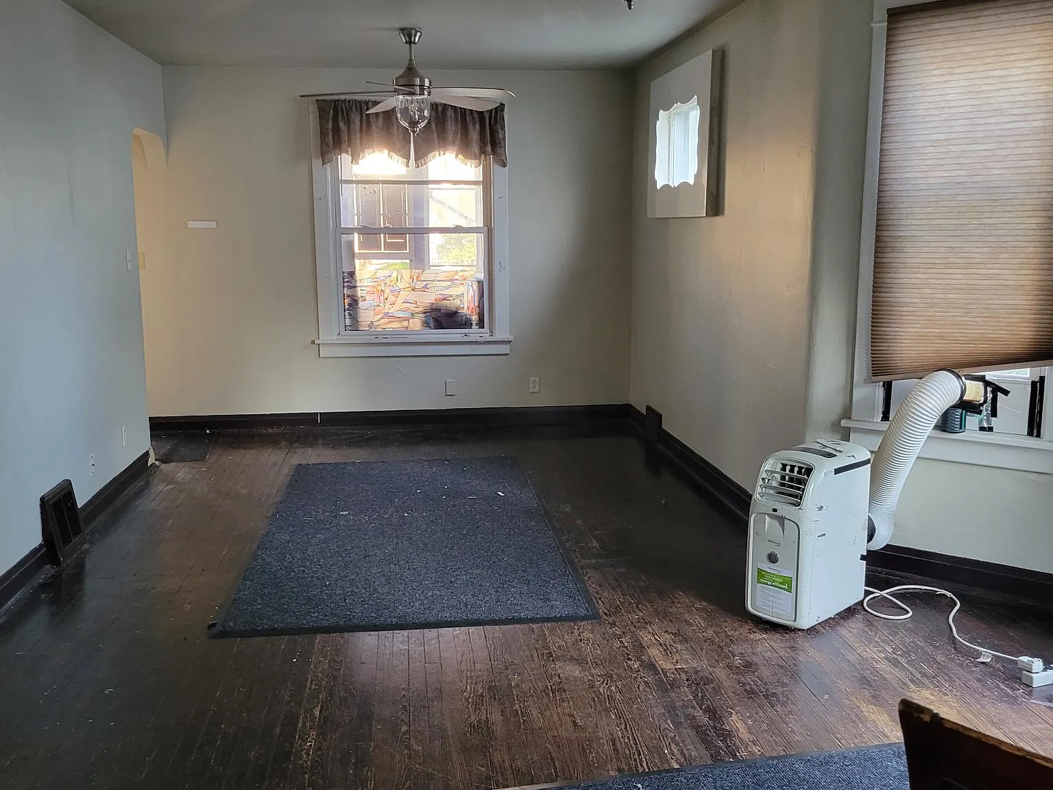 2 bed, 1000 sqft, $1,450 — Photo 1