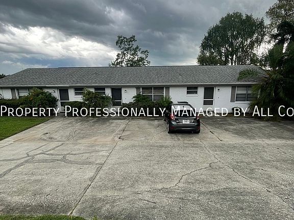 2nd image of 925 N Buena Vista Dr
