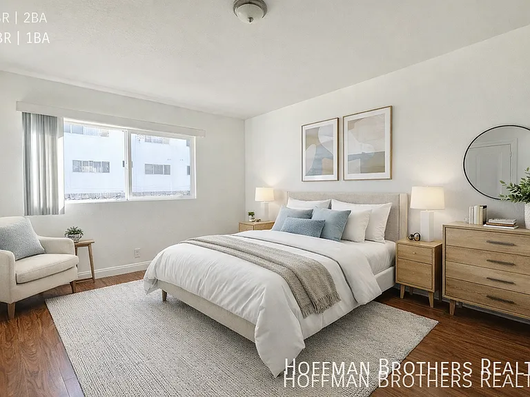 401 S Saint Andrews Pl #2 — Photo 5