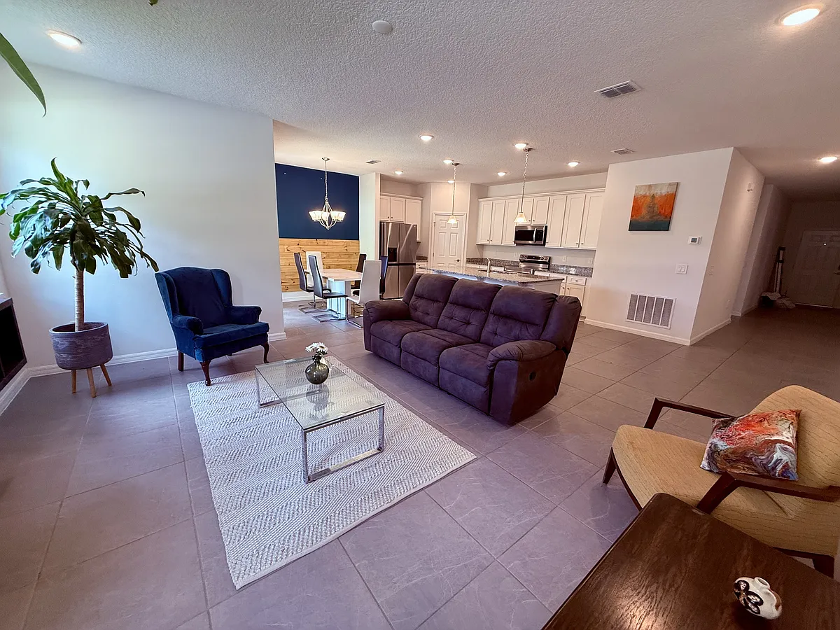 Building Photo - 3976 Mayhill Loop