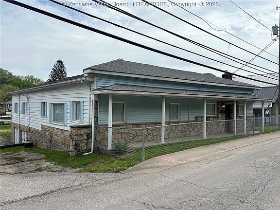 3rd image of 13202 & 13204 Maccorkle Ave