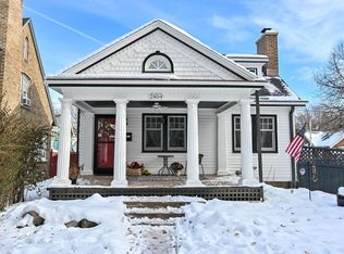 2804 North Grant BOULEVARD, Milwaukee, WI 53210