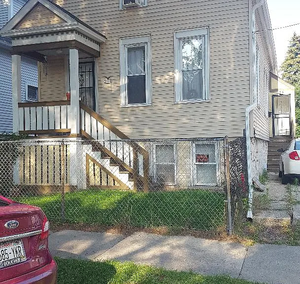 2518 N Bremen St #2518 — Photo 1