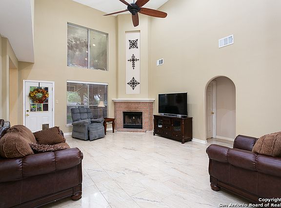 4th image of 7915 Rockrimmon