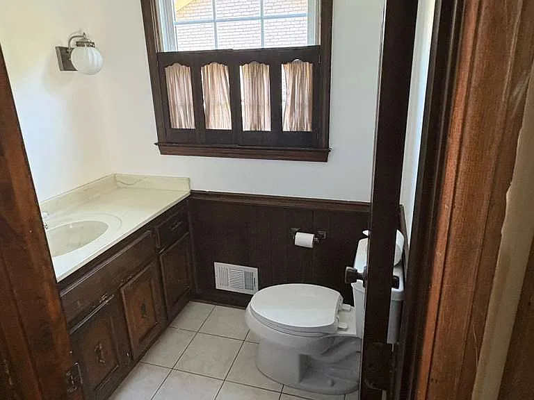 1690 Manhasset Dr — Photo 13
