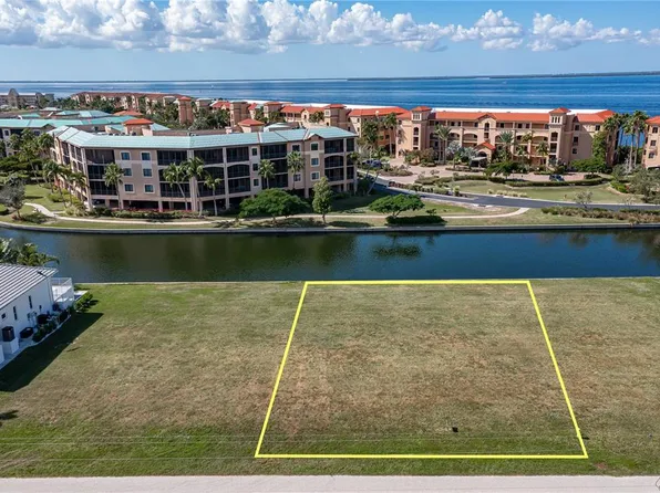 83 Colony Point Dr #42, Punta Gorda, FL 33950