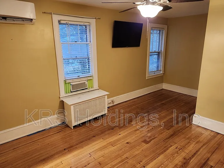 21 Port Republic Rd — Photo 10