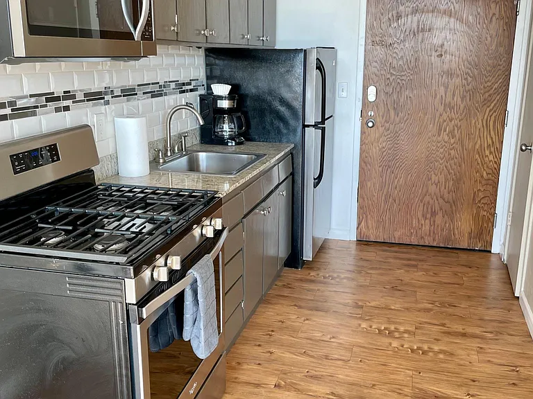 410 W 7th St #1021 — Photo 5