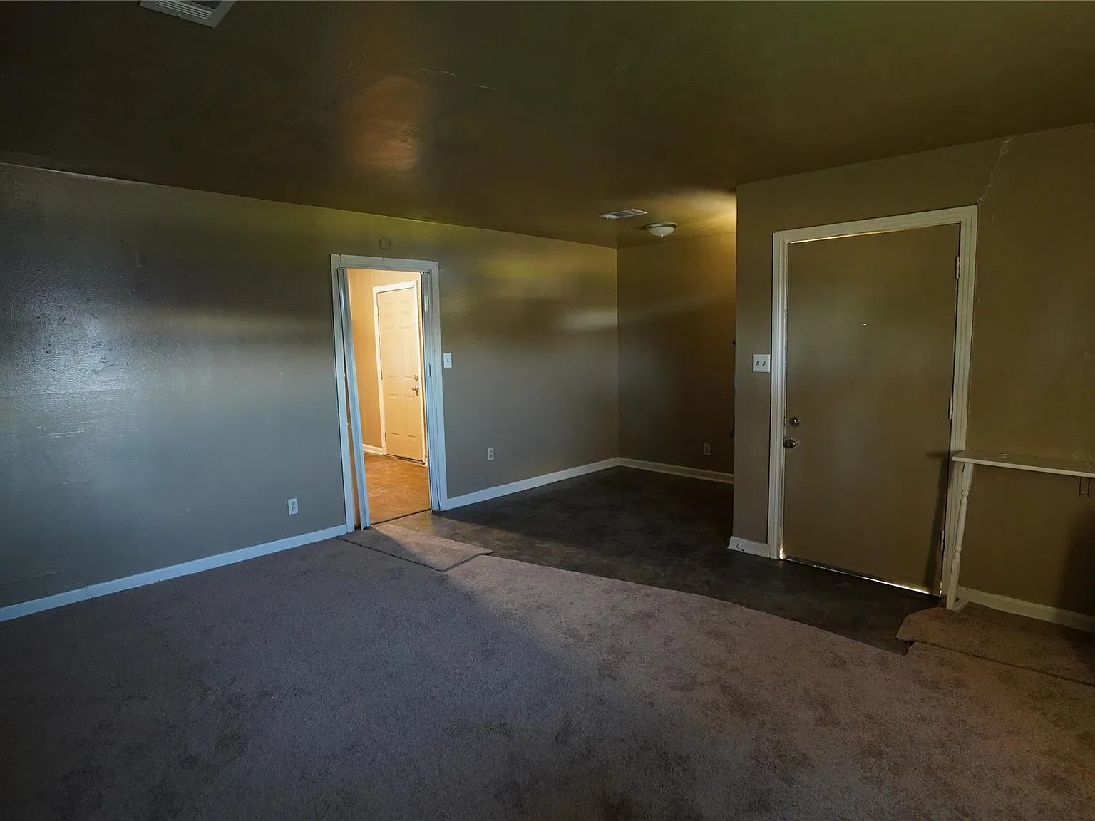3 bed, 1.0 bath, 994 sqft, $1,399 — Photo 4