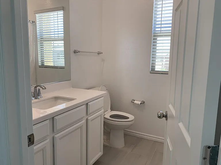8179 Skye Plum St — Photo 18