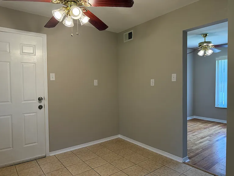 9200 Kit Dr — Photo 8