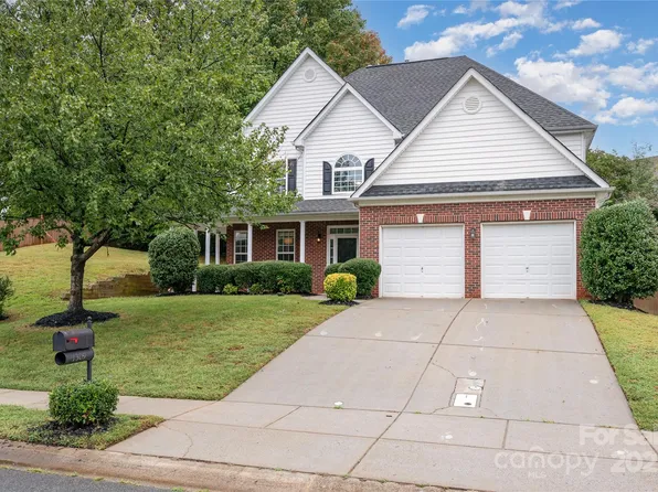 1309 Bedlington Dr NW, Charlotte, NC 28269