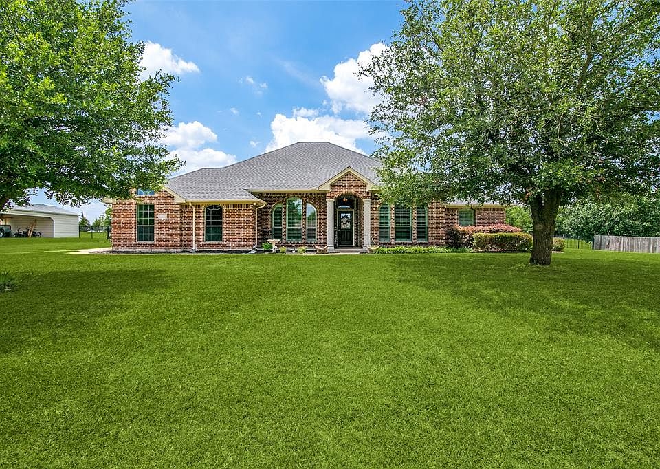 1st image of 2009 Fairway Ln