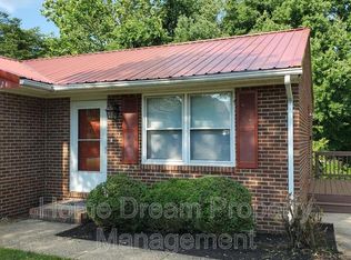 2124 Kaiser Dr, Fredericksburg, VA 22407