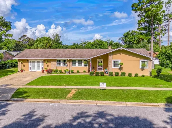 8275 Strasburg Rd, Pensacola, FL 32514