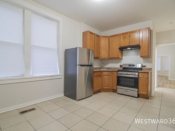 5th image of 1141 S Francisco Ave APT 1R