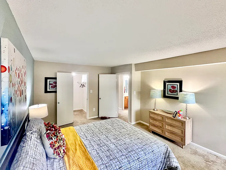 South Lake Apartments — Photo 7