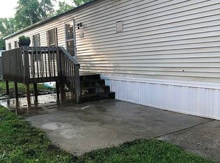 1401 N 3rd St #94, Riverton, IL 62561