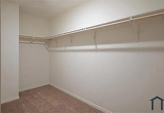 5th image of 1875 Lockhart Dr