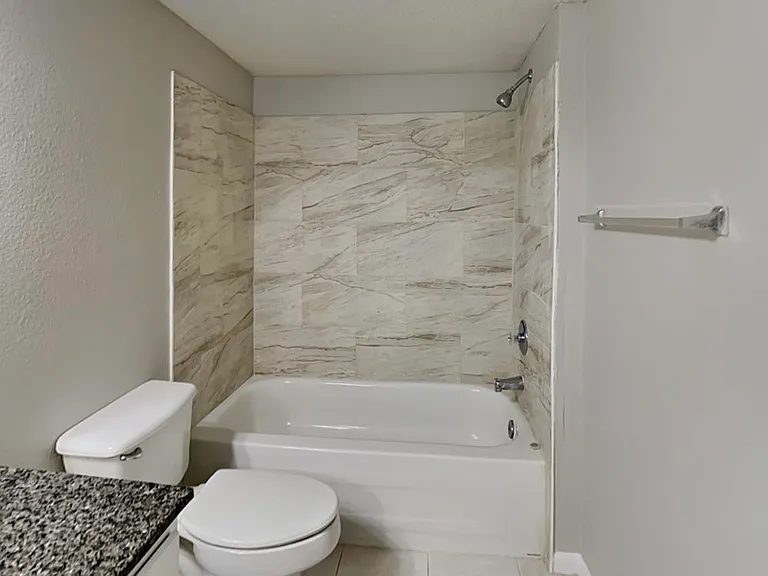 725 Crest Pines Dr #421 — Photo 9