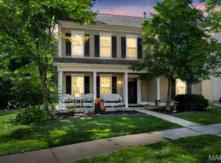 816 Village Center Dr, O'Fallon, MO 63368
