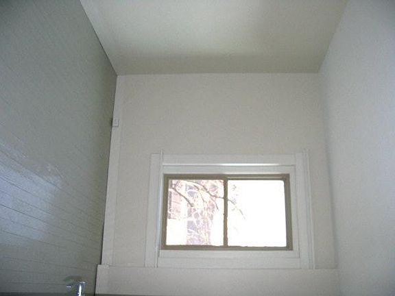 5th image of 1221 N High St APT 2D