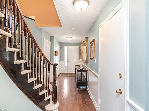 4th image of 255 Mount Albion Rd #22