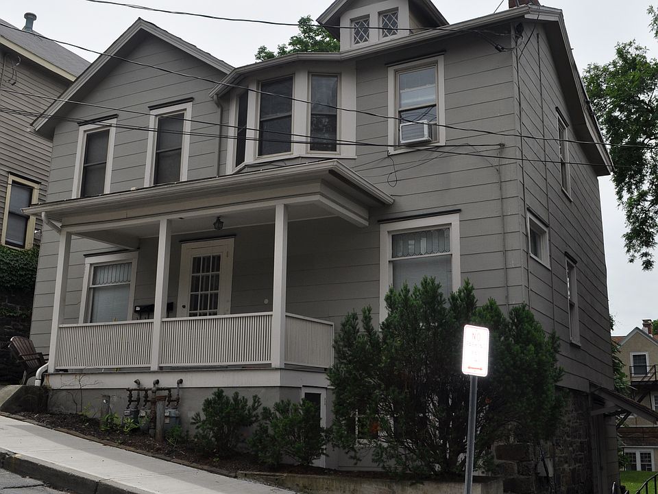 1st image of 205 Williams St #2