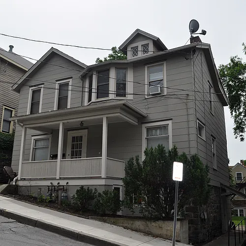 205 Williams St Photo 1