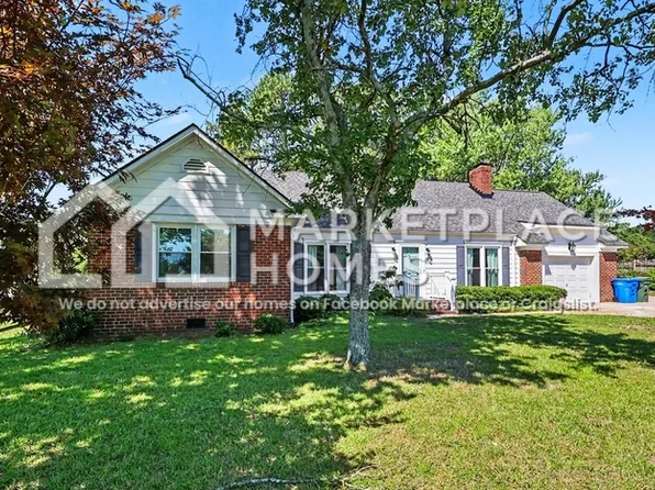 2626 Trenton Rd, Fayetteville, NC 28304