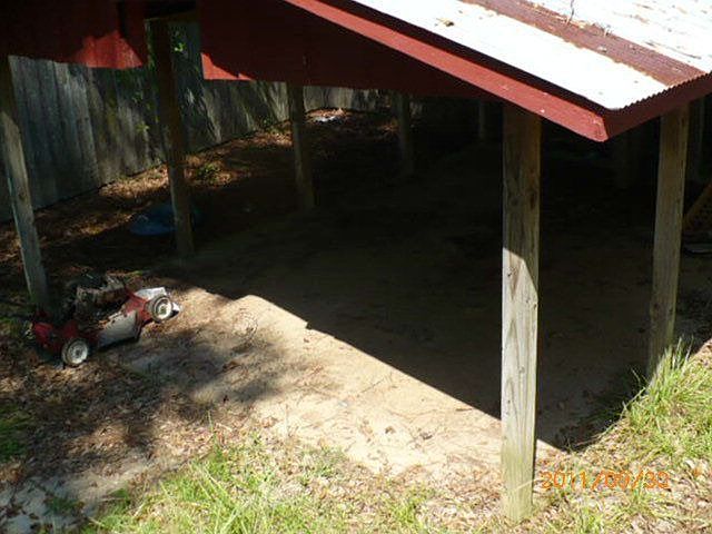 2nd image of 524 Bayou Sara Ave