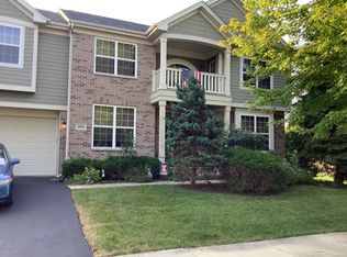 2921 Kelly Dr, Elgin, IL 60124