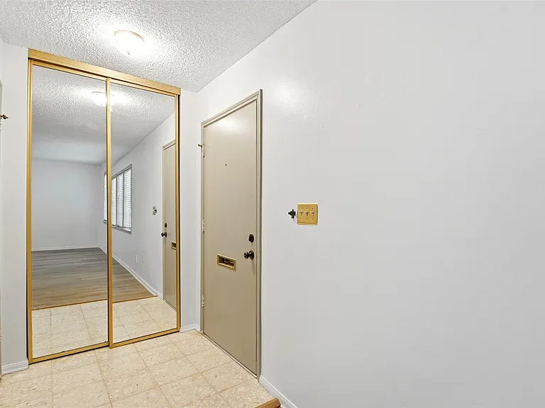 2275 Triway Ln #275 — Photo 6