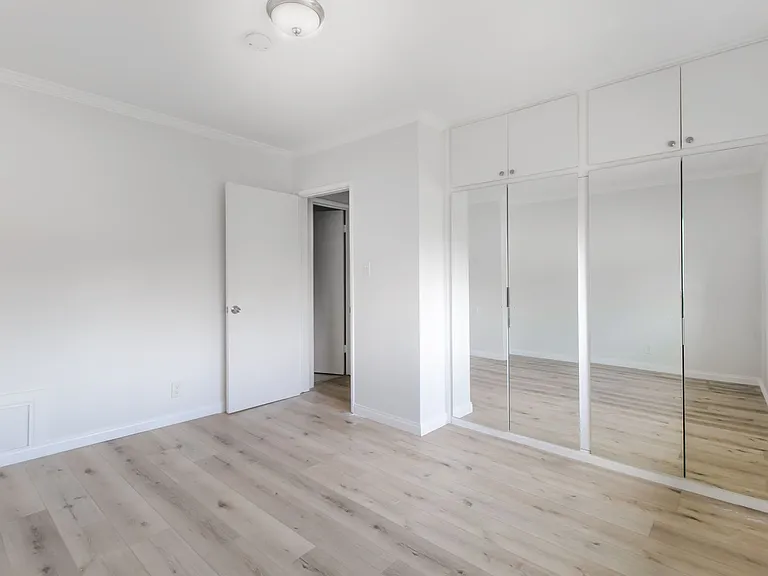1736 N Normandie Ave — Photo 15