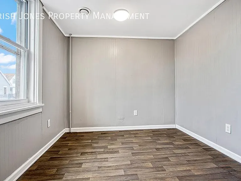 1305 Bailey Ave #UPPER FRONT — Photo 10