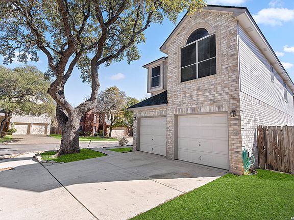 2nd image of 8814 Lost Arbor Cir