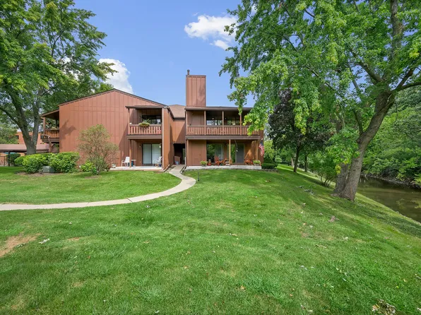 1S095 Spring Rd APT 2B, Oakbrook Terrace, IL 60181