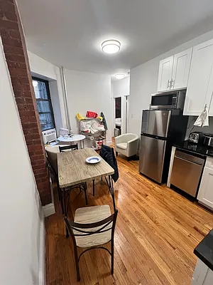 Rented by Manhattan Dwelling Corporation | media 1