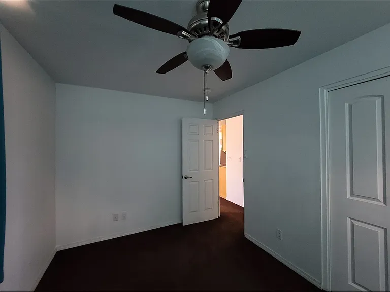 320A Lono Ave — Photo 3