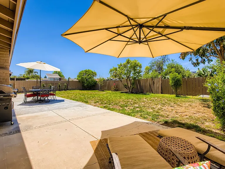 749 Sherwood Dr — Photo 8
