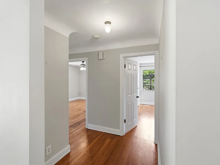 3012 Kinmont St #1 — Photo 15