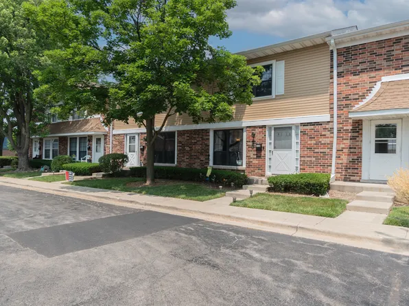 4118 Brentwood Ln, Waukegan, IL 60087