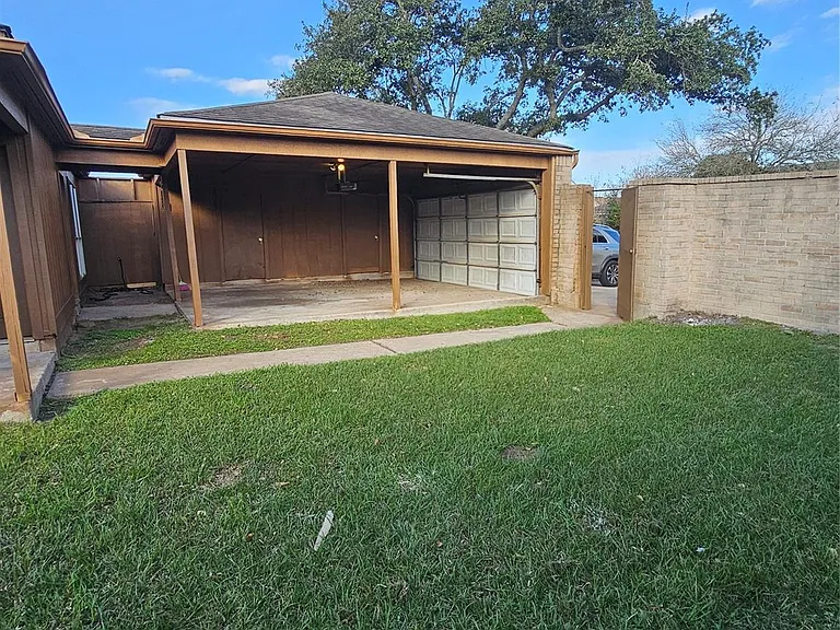 8151 Misty Ridge Ln — Photo 1